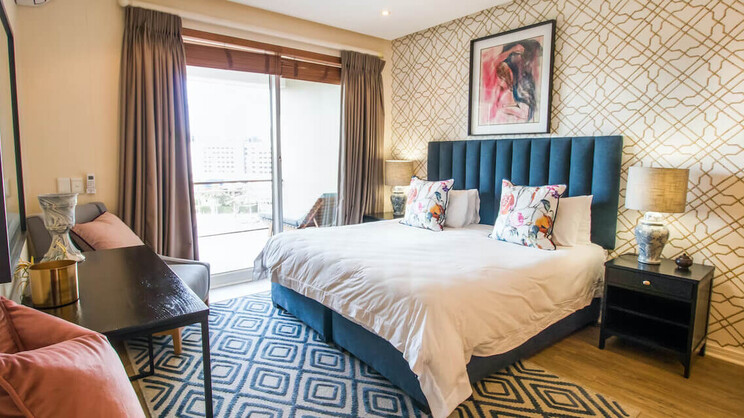 Luxury Three Bedroom Apartments